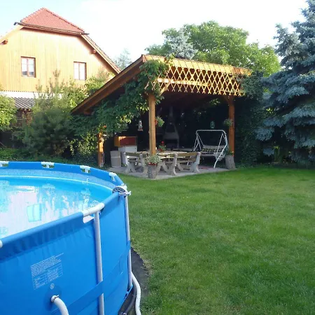 Svinecky Dvur Apartment