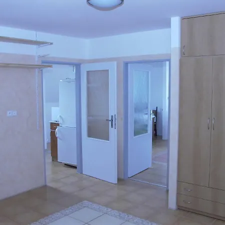 Apartment Svinecky Dvur Skuhrov nad Belou